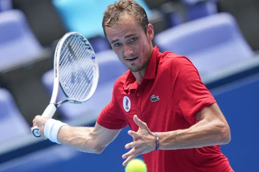 Кафельников назвал причину вылета Медведева с турнира Australian Open