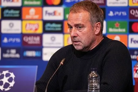 Флик посетовал на судейство в матче «Барселоны» с «Атлетико»