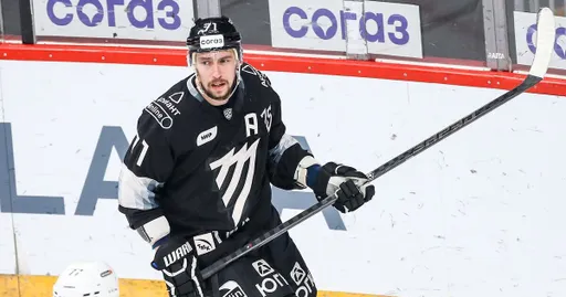 Агент Бурдасова обвинил «Трактор» в неуважении к игроку