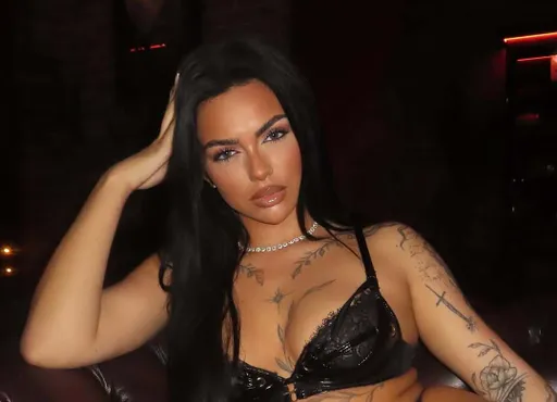 Променял мать троих детей на модель OnlyFans: в Сети осуждают выбор Кирана Триппьера из «Ньюкасла»