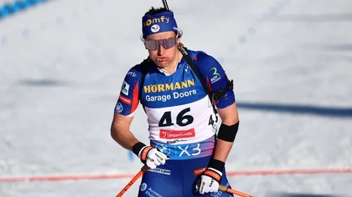 Симон выиграла индивидуальную гонку на чемпионате мира по биатлону