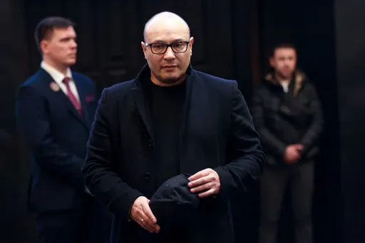 Константин Генич показал памятник, который установили на могиле Василия Уткина