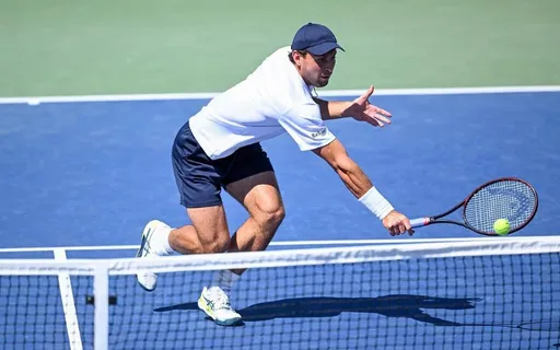 Карацев обыграл Тиафо в первом круге турнира ATP-500 в Токио