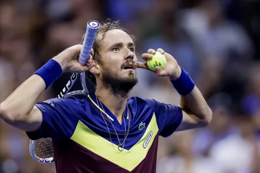 Тарпищев назвал выдающимся матч Медведева и Алькараса в полуфинале US Open