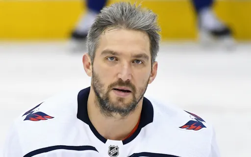 Бывший пресс-секретарь IIHF: вы не можете выгнать Овечкина из НХЛ за то, что у него есть мнение