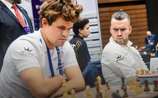 FIDE изменила дресс-код на чемпионате мира по блицу из-за скандала с Карлсеном