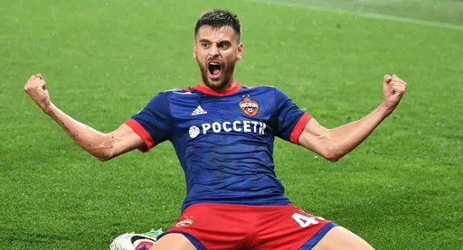Агент Щенникова: игрок поддерживает форму с «Торпедо», контракт пока не подписан