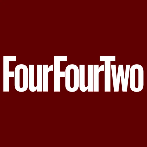 FourFourTwo назвал Роналдиньо лучшим футболистом 2000-х годов