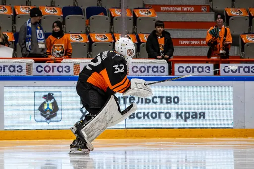 Голкипер Джурусик покинул ХК «Амур»