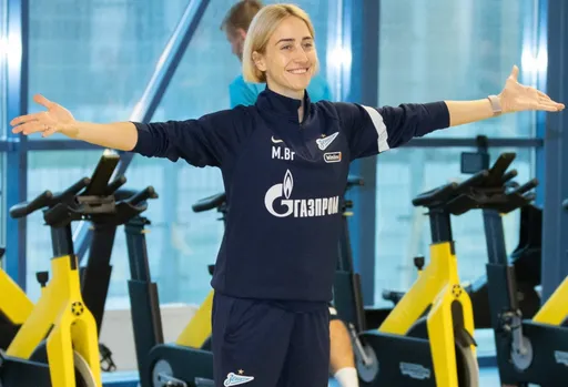 Бывший тренер-реабилитолог «Зенита» Бурова начала работу в «Фиорентине»