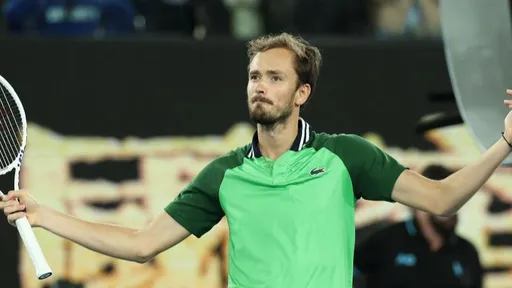 Медведев получил wild card и сыграет на турнире ATP-250 в Марселе
