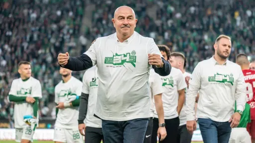 Черчесов рассказал, что в некоторых матчах сезона у «Ференцвароша» отсутствовало по 10 основных игроков