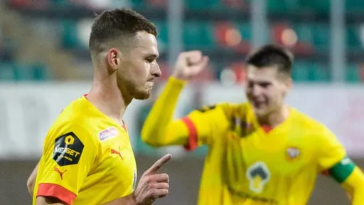 Тульский «Арсенал» уверенно обыграл «Чайку» в шестом туре Лиги PARI