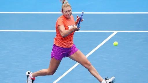 Звонарёва уступила Соболенко на старте травяного турнира WTA-500 в Берлине