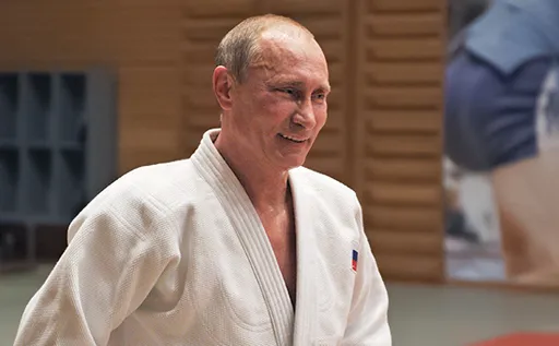 Путин поздравил физкультурников с их профессиональным праздником