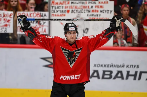 «Авангард» обыграл «Локомотив» в матче FONBET Кубка Блинова