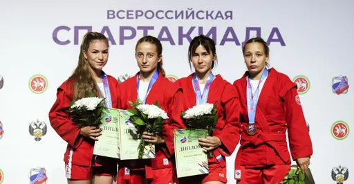 Определились победители и призеры второго дня соревнований по самбо в рамках Всероссийской спартакиады