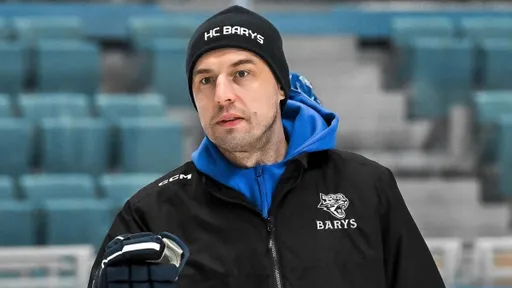Евгений Королёв назначен врио главного тренера ХК «Барыс»