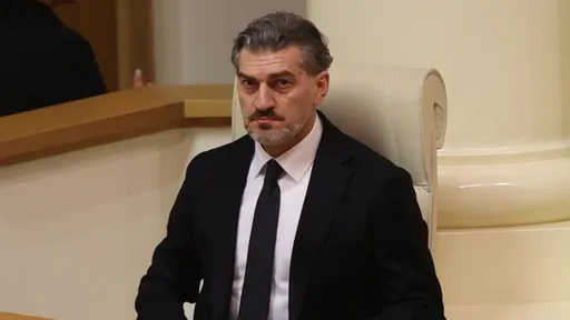 Бывший футболист Михаил Кавелашвили официально стал президентом Грузии