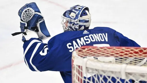 Вратарь Самсонов заменил Мюррея при счёте 2:4, оформил шатаут и помог «Торонто» обыграть «Флориду»