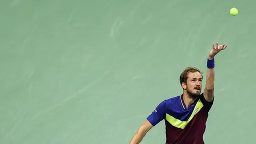 Чесноков назвал игру Медведева с Алькарасом лучшей в карьере Даниила