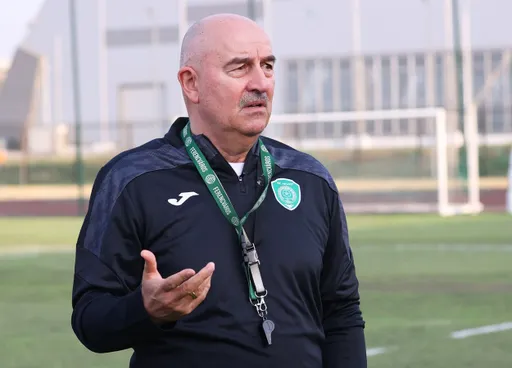 Черчесов призвал убрать VAR на матчах РПЛ: ошибок не меньше, а раздражаешься больше