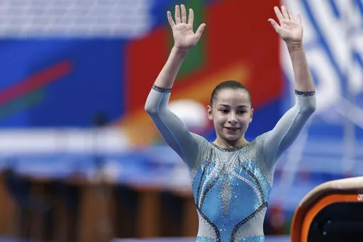 Гимнастка Калмыкова взяла «золото» и «серебро» на чемпионате России