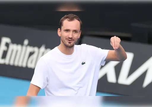 Медведев и Хачанов станут участниками турнира ATP-500 в Роттердаме