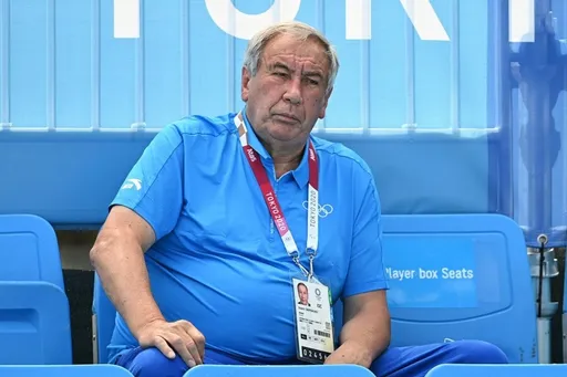 Тарпищев заявил, что 20 российских теннисистов могут сменить гражданство