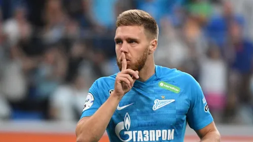 Sport24: Сергеев против перехода из «Зенита» в «Локомотив»