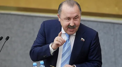 Газзаев заявил, что Дюков является идеальным кандидатом на пост президента РФС