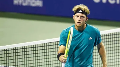 Де Минор и Давидович‑Фокина сыграют в финале турнира ATP‑500 в Вашингтоне