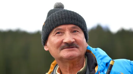 «Когда бываю в Воронеже, обязательно хожу на стадион». Экс-тренер сборной России по биатлону Хованцев рассказал о любви к «Факелу»