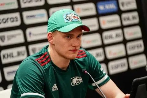Форвард «Ак Барса» Сафонов прокомментировал победу над «Салаватом» в матче КХЛ