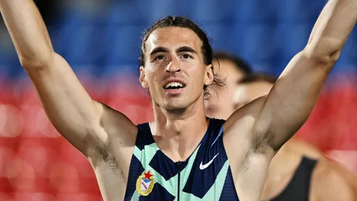 Шубенков выиграл чемпионат России в беге на 110 метров с барьерами