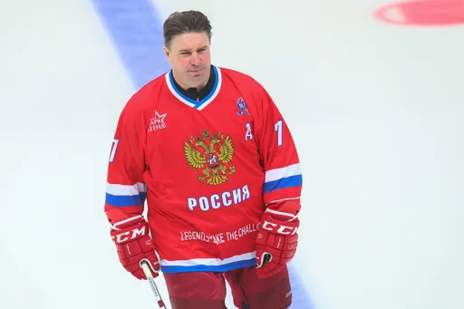 Путин наградил чемпиона ОИ Касатонова орденом «За заслуги перед Отечеством»