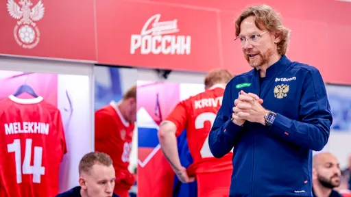 Сборная России назвала расширенный состав на осенние матчи: кто попал в команду Карпина?