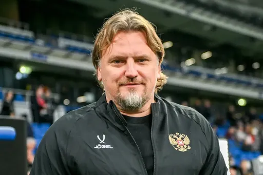 Булыкин сказал, что Алдонин продолжает играть в падел во время лечения