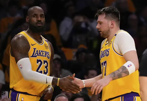 ESPN: Дончич хочет, чтобы Леброн продолжил карьеру в «Лейкерс»