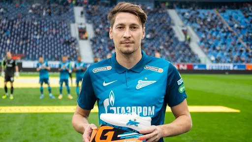 Fanatik: Кузяев отказался переходить в «Бешикташ» и подпишет новый контракт с «Зенитом»