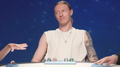 «У звёзд на тебя большие планы»: лидер «ПСЖ» Матвей Сафонов стал гостем шоу «Натальная карта»