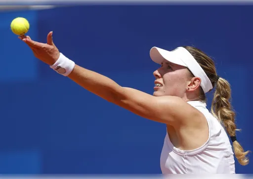 Александрова прошла в полуфинал турнира WTA в Абу-Даби, обыграв Эалу