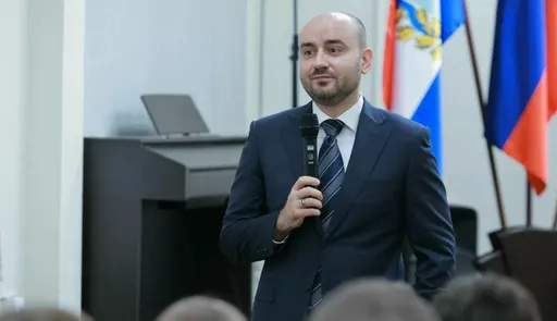 Губернатор Самарской области встретился с «Крыльями Советов» перед стартом РПЛ