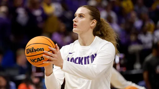 Не захотела играть с россиянкой и ушла из NCAA: что известно об украинской баскетболистке Коваль