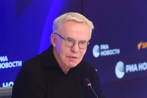 Фетисов о бане сборной России по хоккею: надо добиваться возвращения туда, откуда нас выгнали