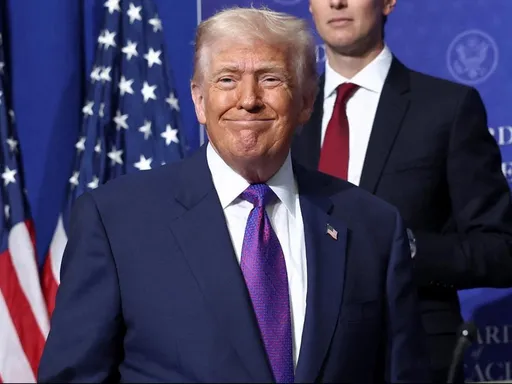Трамп поздравил сборную США по хоккею с победой на Олимпийских играх-2026
