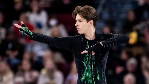 Фигурист Шайдоров победил на чемпионате четырех континентов