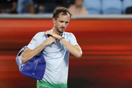 Медведев покинет топ-5 рейтинга ATP после раннего вылета с Australian Open-2025
