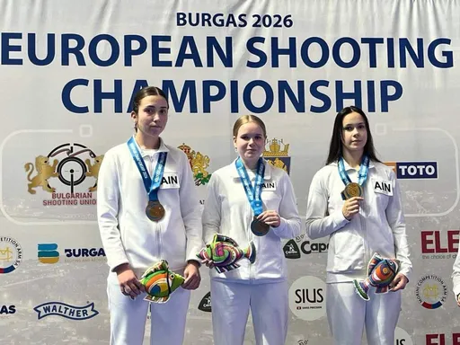 Юниорки из России взяли «золото» на чемпионате Европы по стрельбе