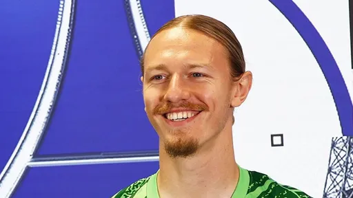 Российский вратарь Сафонов выиграл чемпионат Франции с «ПСЖ»